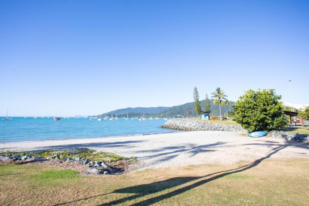 Airlie Sun & Sand Motel Accommodation #4 Airlie Beach Zewnętrze zdjęcie